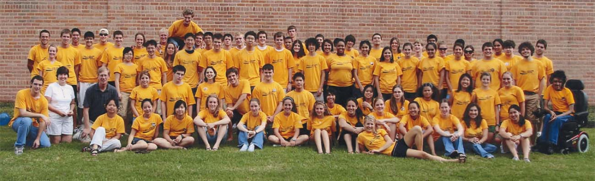 Panoramic of Wiess College O-Week students, 2006